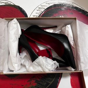 Christian Louboutin black Kate pumps
